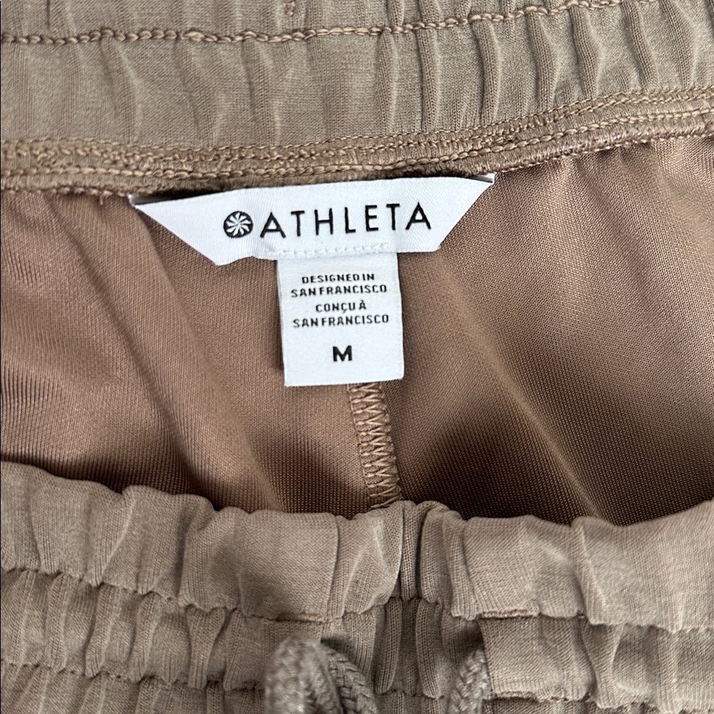 Athleta Seasoft Midrise 4” Drawstring Active Shorts in Taupe - Picture 4 of 8